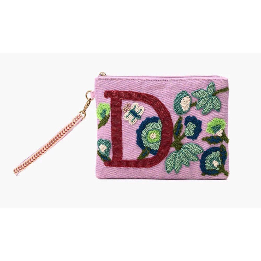 AMERICA & BEYOND PERSONALIZED INITIAL “D”EMBELLISHED
WRISTLET POUCH / NWT